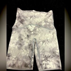 SPANX Gray Tie-Dye Bike Shorts